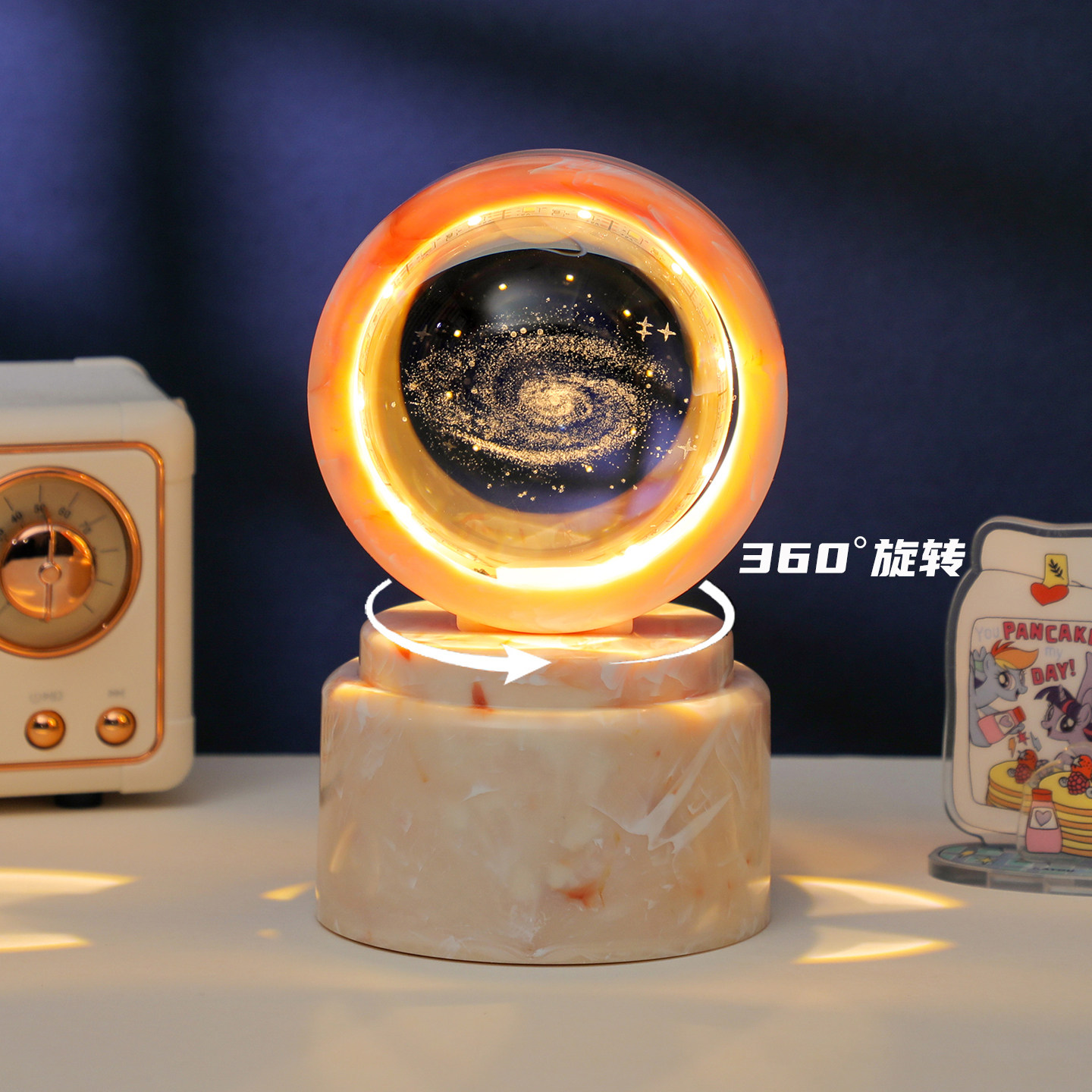 可旋转水晶球小夜灯摆件客厅卧室桌面发光玻璃球装饰品新年送朋友,家居饰品,桌面摆件,淘宝优惠券,粉丝福利购,淘宝优惠卷
