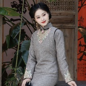 和无晓遇复古风长袖 长裙旗袍女保暖新中式 文艺手工立体绣花旗袍