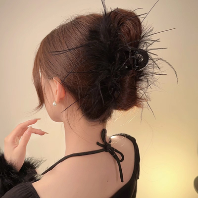 羽毛抓夹，气质优雅，外出百搭！