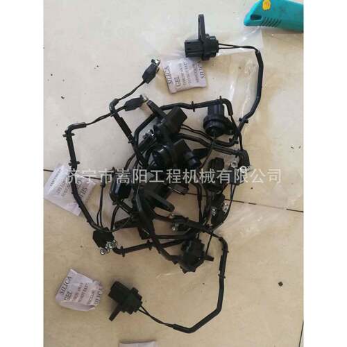 PC450-8喷油器线速6156-81-9110