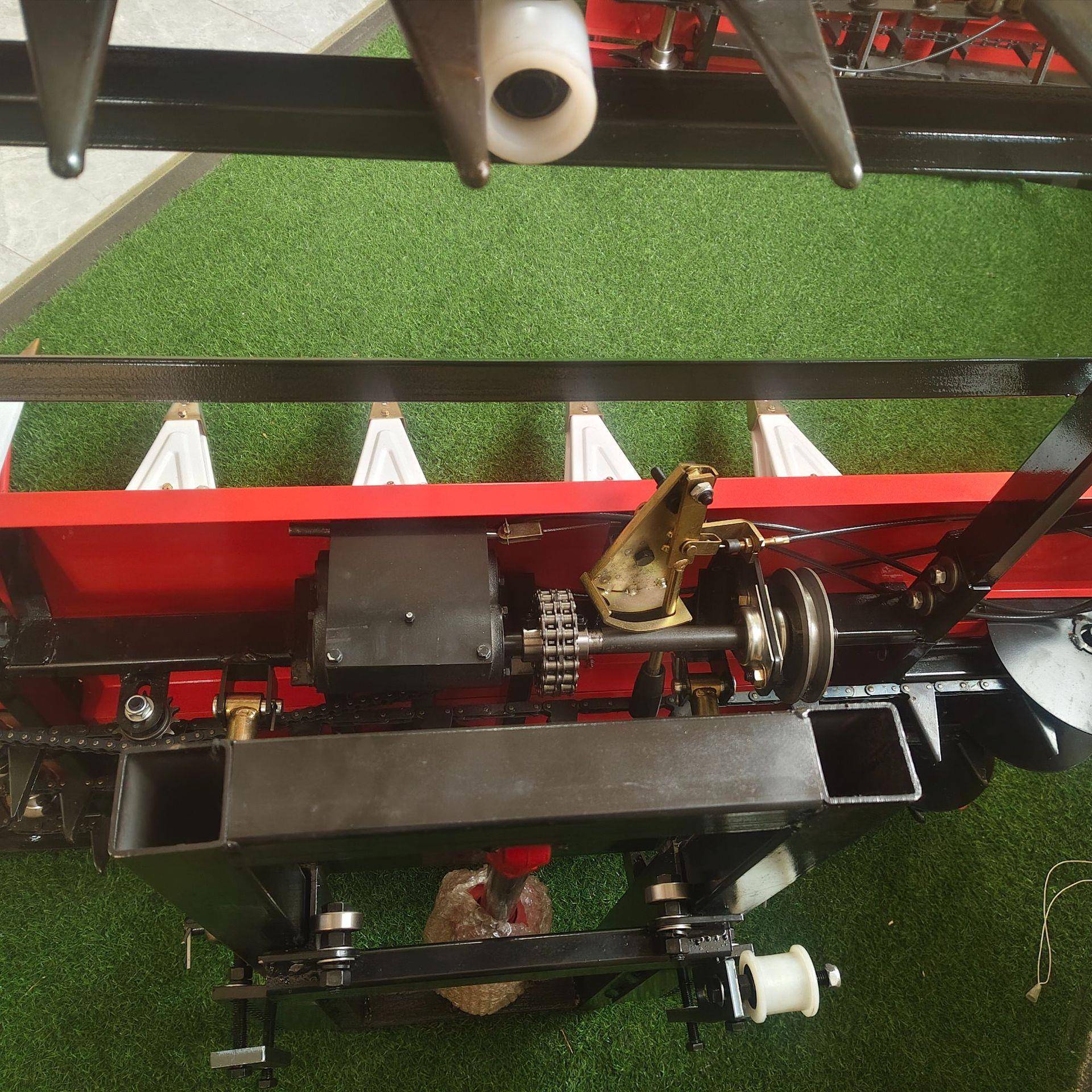 云南水稻割晒机视频 湖南前置艾草紫割晒机 旱稻草夏枯草割倒机