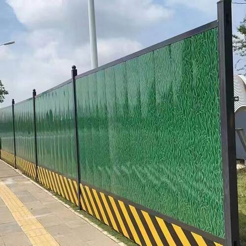 工地施工龙骨扣彩钢围挡临时铁皮小草绿挡板隔离市政工程防护围挡