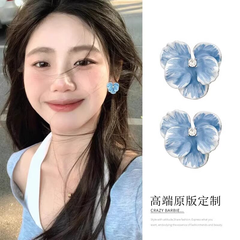 银针2026新款耳钉镶钻蓝色花朵轻奢气质耳环女高级感巨好看耳饰品