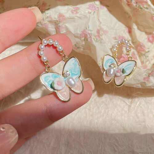 珍珠轻奢甜美油画立体感蝴蝶花朵耳环小众设计精致耳钉百搭耳饰女