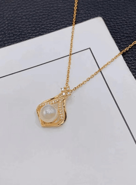 人鱼姬水滴钛钢项链不掉色女欧美珍珠锁骨链高级感巴洛克吊坠配饰