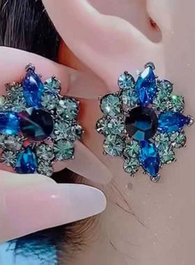 深蓝色镶钻烟花花朵耳环独特漂亮耳钉轻奢高级感2026新款锆石耳饰
