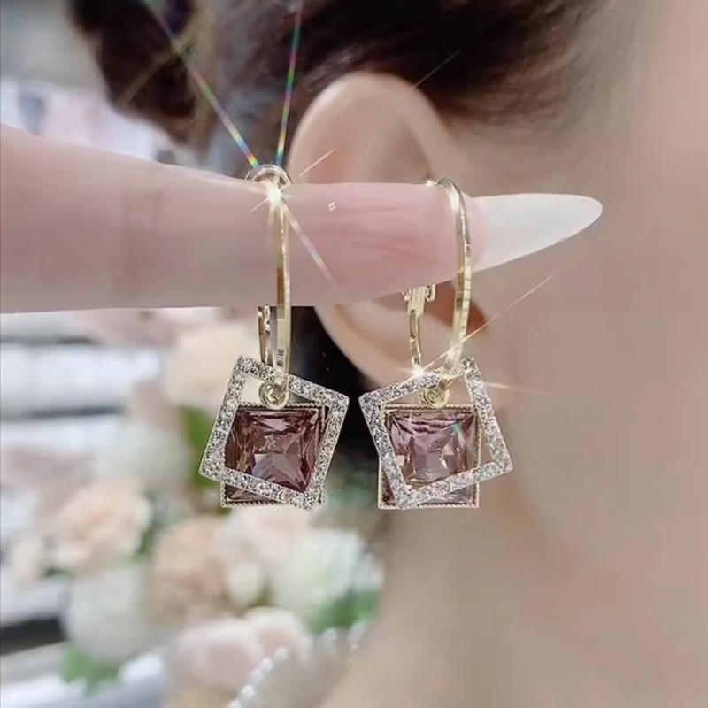 高级感气质大耳圈方块紫色水晶耳环女2025年新款潮显脸瘦耳饰耳坠