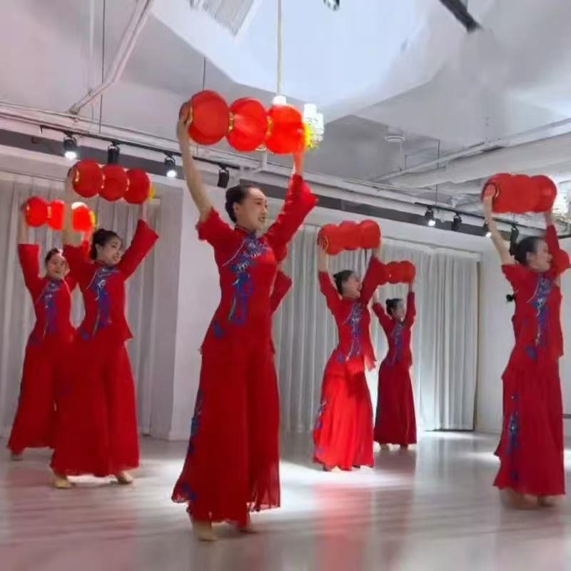 元旦新年祖国你好舞蹈专用灯笼道具儿童表演红灯笼喜庆连串可折叠