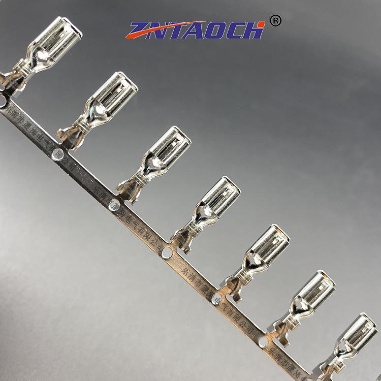 5.2带锁簧插连SDP带横连自锁直插205插端子绕旗形端子3连500只0.3