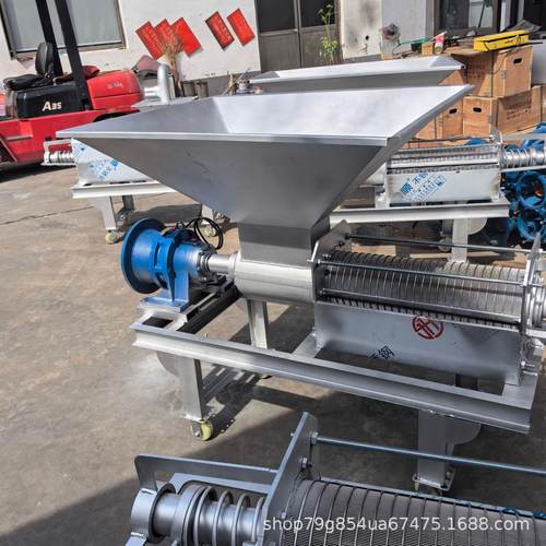 人工上料牛粪鸡粪干湿分离机 三相电螺旋挤压猪粪牛粪干湿分离机