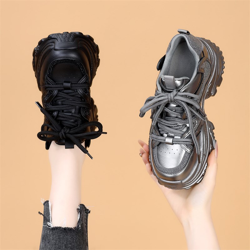 黑色运动鞋女款2025新款春秋B时尚百搭休闲老爹鞋软底轻便显脚小