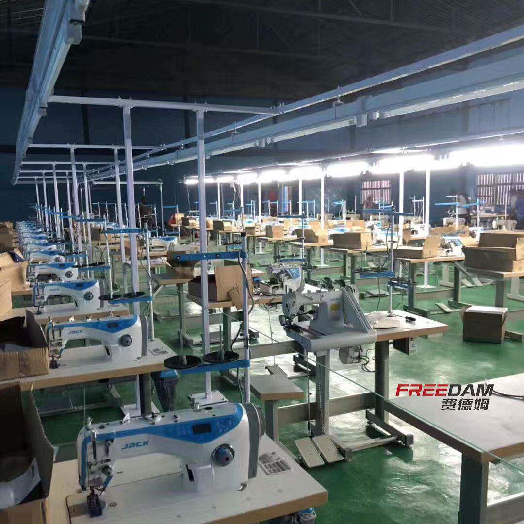 DZI厂家新车型供电母线槽服装车间生产间设备照明供线电母槽