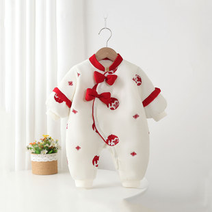 洋气小月龄宝宝衣服女宝秋冬夹棉婴儿连体衣冬季薄棉公主哈衣爬服