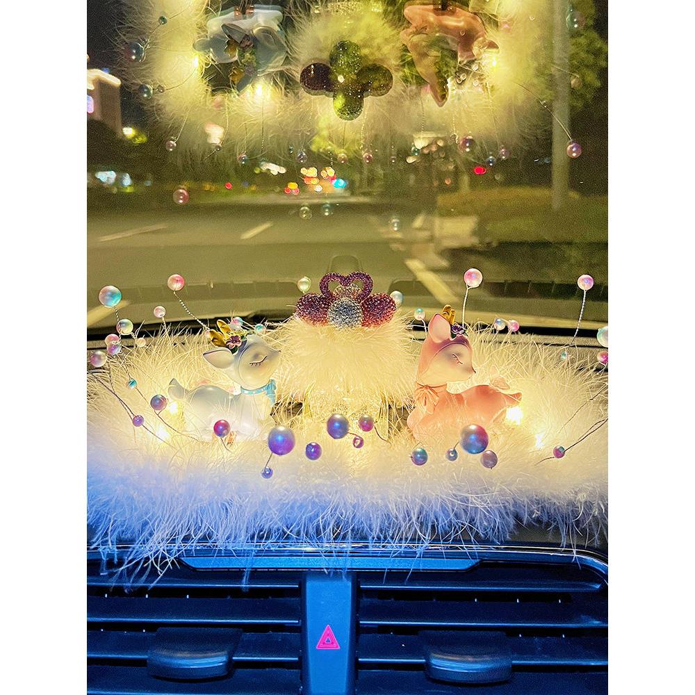 采购产品汽车内部装饰,汽车小鹿女士,时尚的汽车好东西,香水,