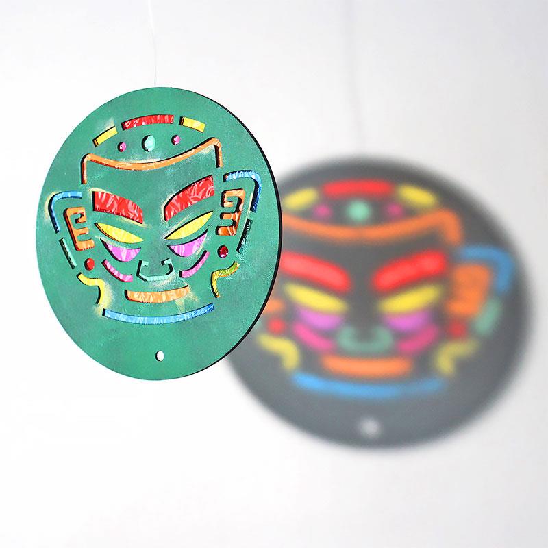 幼儿园环创材料光影青铜纹挂饰吊饰区角彩色玻璃纸光影游戏