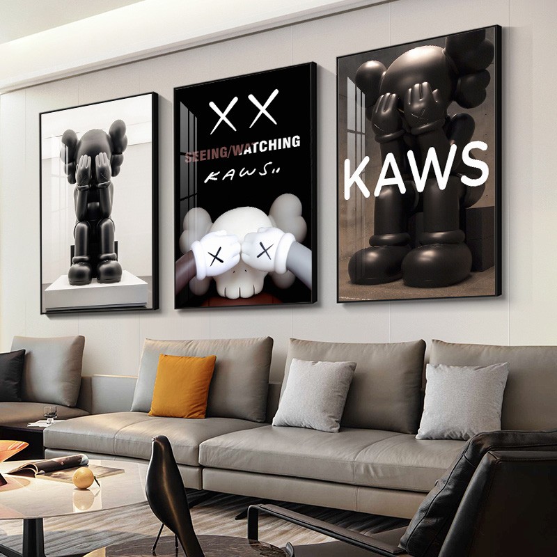 KAWS潮牌客厅装饰画抽象公仔沙发背景墙挂画暴力熊三联画卧室壁画