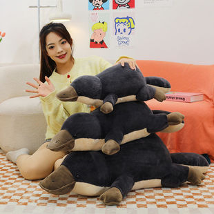 新款鸭嘴兽毛绒玩偶儿童创意趴姿摆件女生陪睡布娃娃抱枕生日礼物