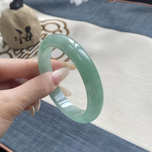 玉长情【丹青系列】缅甸翡翠手镯冰种深油青正圈女款玉手镯子处理