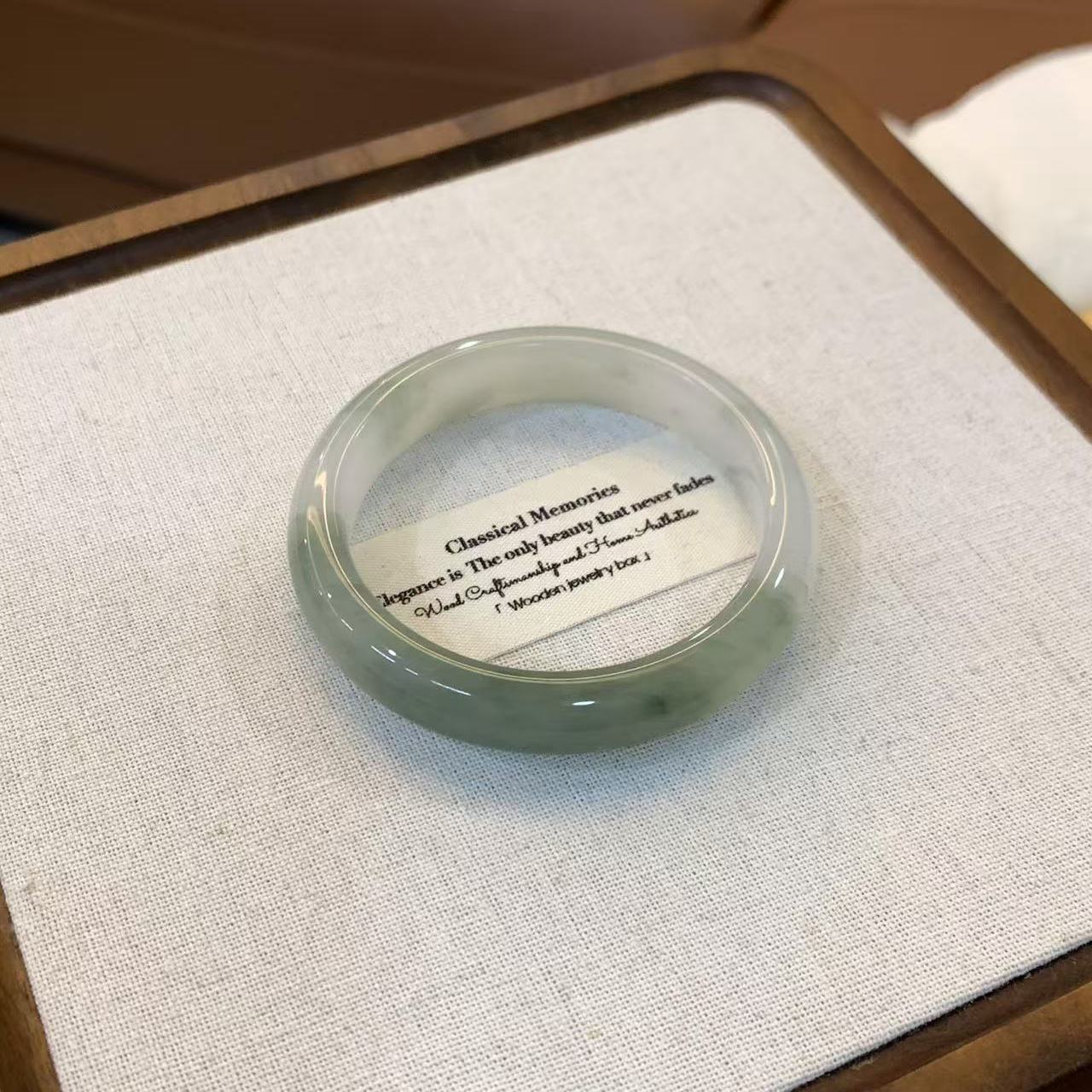 玉长情【丹青系列】翡翠玉手镯子