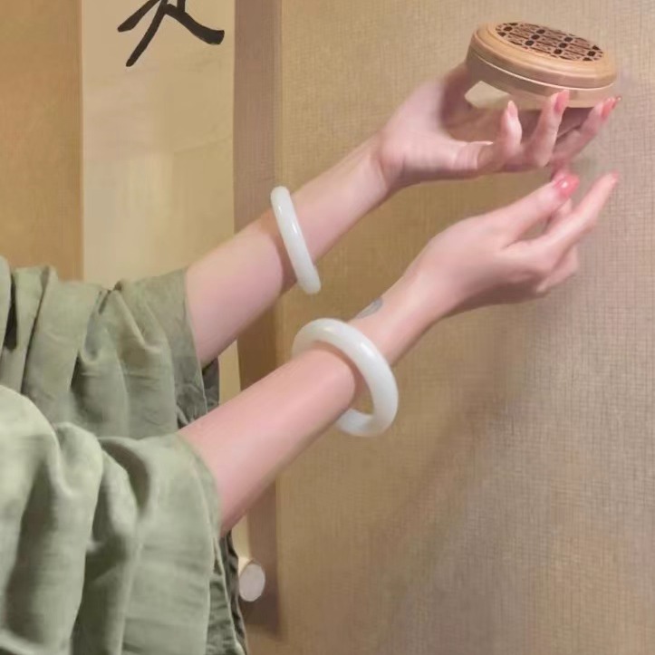 玉长情【青眸系列】翡翠玉手镯子