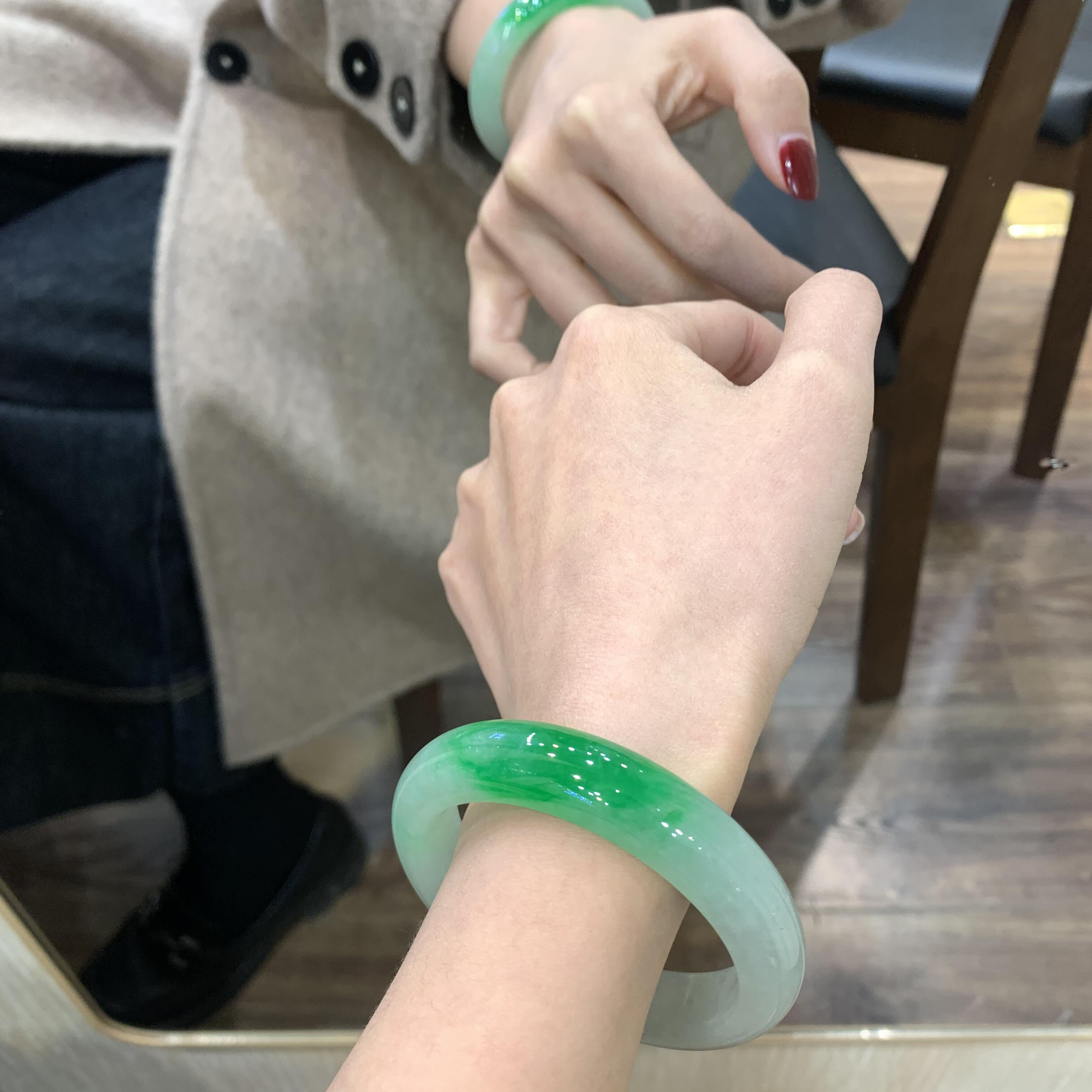 高品质翡翠玉手镯销量前三