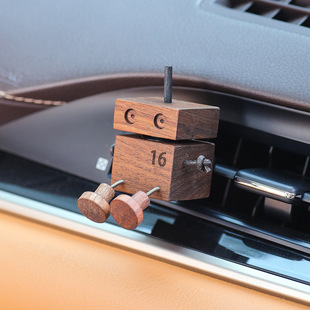 抖腿木头人汽车出风口香薰车载香氛持久淡香氛车内摆件抖腿摆件