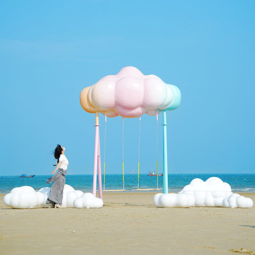 网红云朵秋千打卡美陈拍照装置户外造景摆件公园商场景区海边座椅