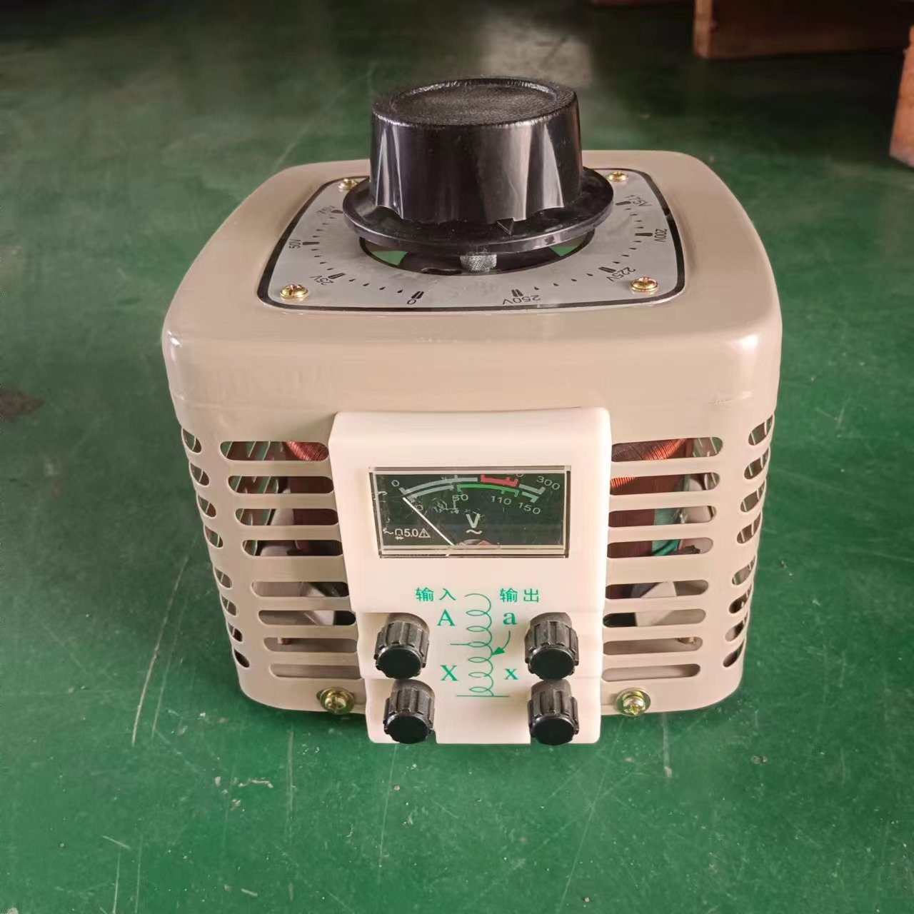 时冠新款单相隔离调压器220V交流调压器0-250V可调TDGC2-5000VA
