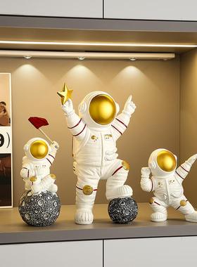 宇航员太空人桌面摆件家居客厅玄关酒柜电视柜装饰品创意乔迁礼物