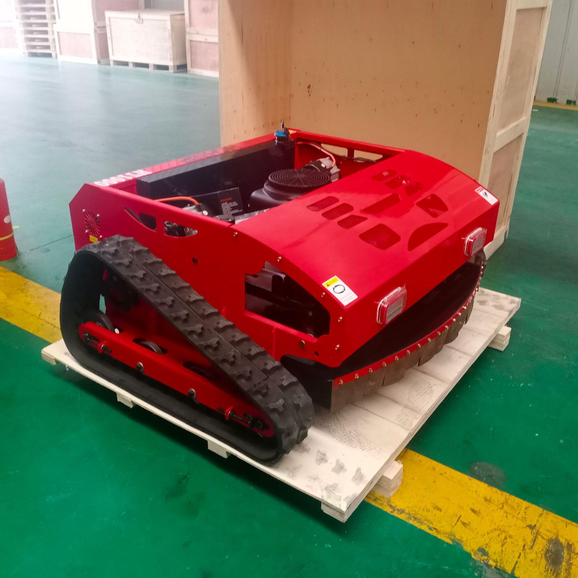 源头工厂履带式遥控割草机1米宽22马力农用果园除草机出口俄罗斯