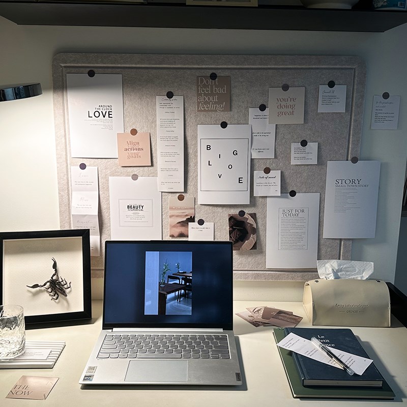 桌面标签备忘录展示毛毡板照片墙背景板作品展示墙面软木板毛粘板