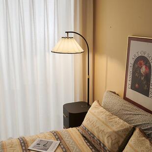 卧室复古客风落26694地灯床头感柜台灯置一体氛围装饰物花朵厅沙