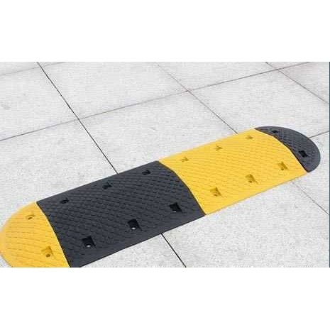 加厚橡胶减速带道路安全减速带人字形橡胶减速带下坡缓冲带,五金/工具,减速带减速垄,淘宝优惠券,粉丝福利购,淘宝优惠卷