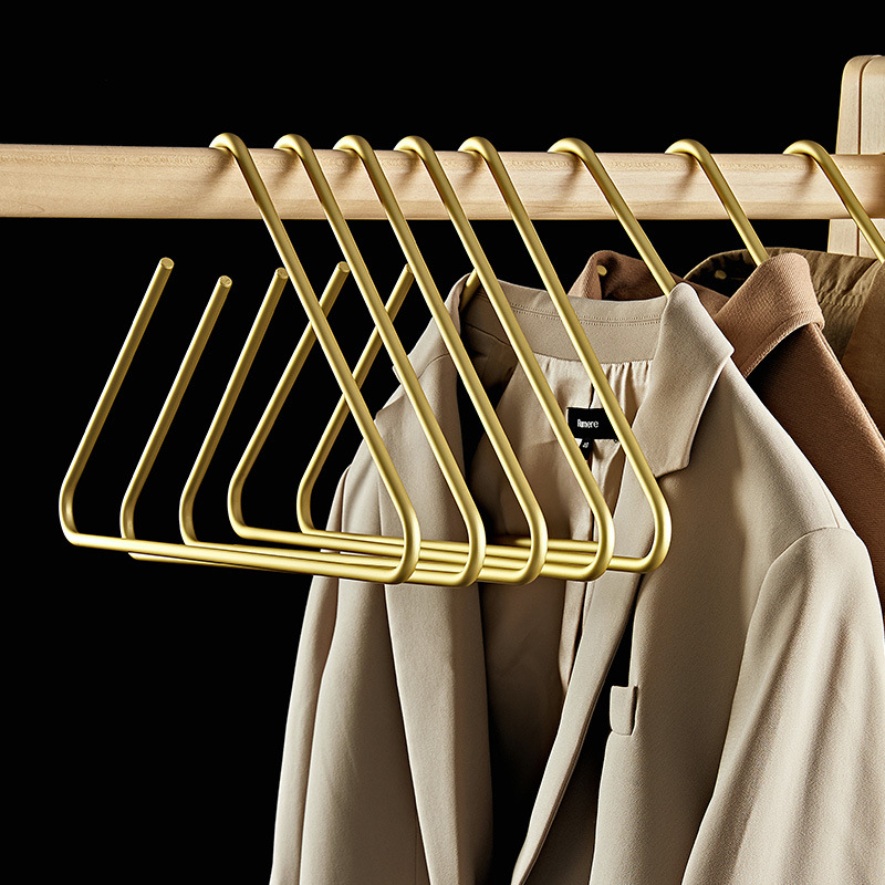 Aluminum alloy hangers 衣柜橱柜展示架子高端酒店客房配套衣架