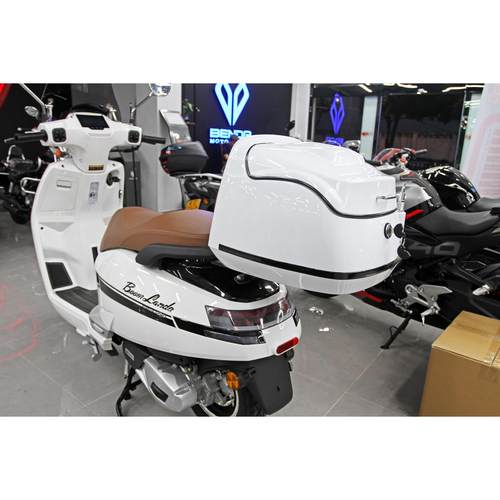 适用24款三业曼岛125尾箱机车后备箱后货架尾箱架曼岛尾架改装