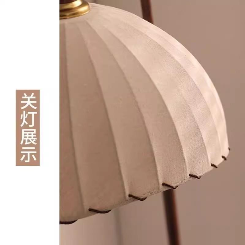 中古风客厅落地灯沙发旁复古美式氛围感智能无线充电边几台灯一体