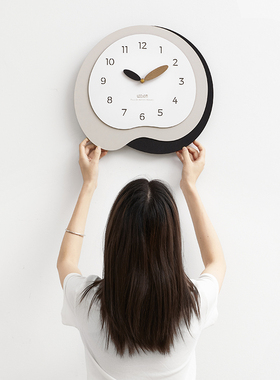 EMITDOOG免打孔网红简约时钟表客厅创意家用北欧轻奢2022新款挂钟