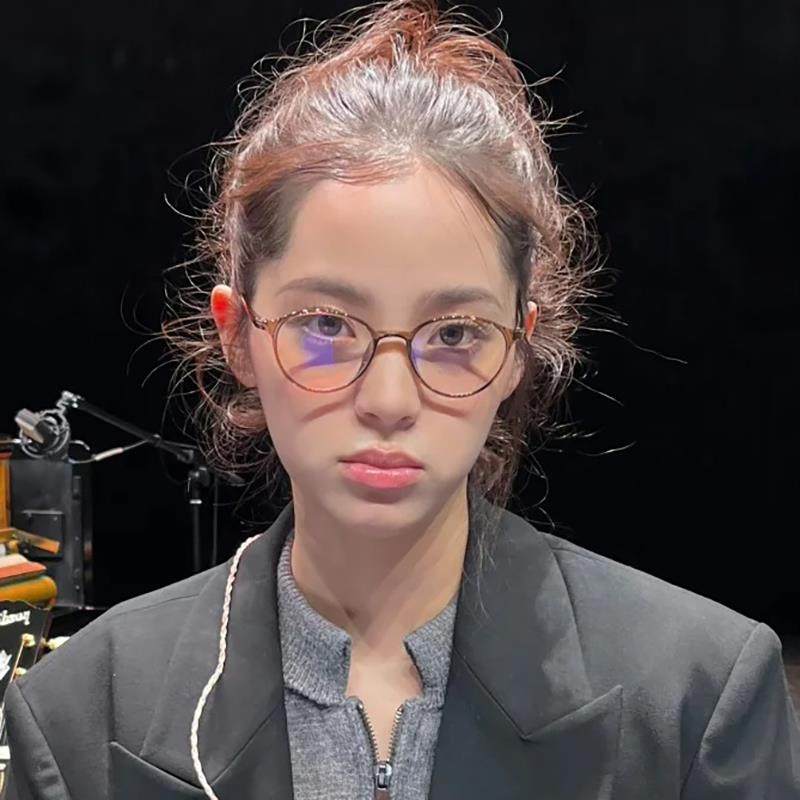 欧阳娜娜同款眼镜6g超轻茶色素颜眼镜小框小脸眼镜可配度数近视架