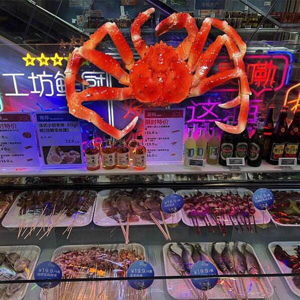 彷真帝王蟹发光雕塑广告牌挂件龙虾模型门头招牌灯箱海洋饭厅装饰