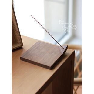 猫生衔蝉翘角香皿黑胡桃木实木家居室内香插香立香托