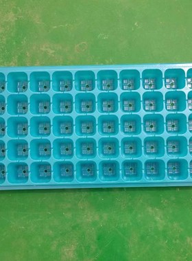 白色蓝色黑色24孔滴灌带草莓加厚B育苗盘秧苗盘50孔桉树塑料穴盘