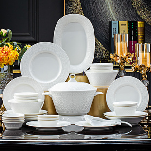 高温釉下彩餐具套装2025新款碗碟套装家用景德镇白瓷骨瓷陶瓷碗盘