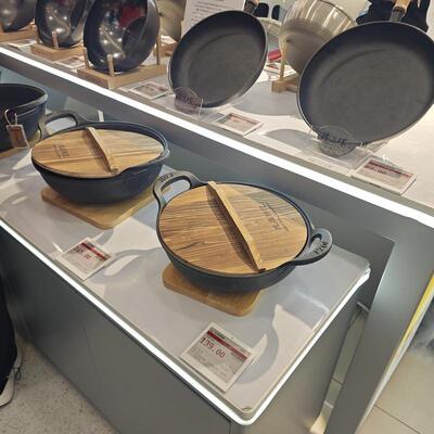 求购正品九鼎铸铁锅双耳锭322729 Cm3430煎锅