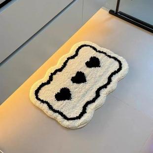 ins风黑白爱心浴室吸水地垫家用加厚绒毛卫生间防滑脚垫植绒地毯