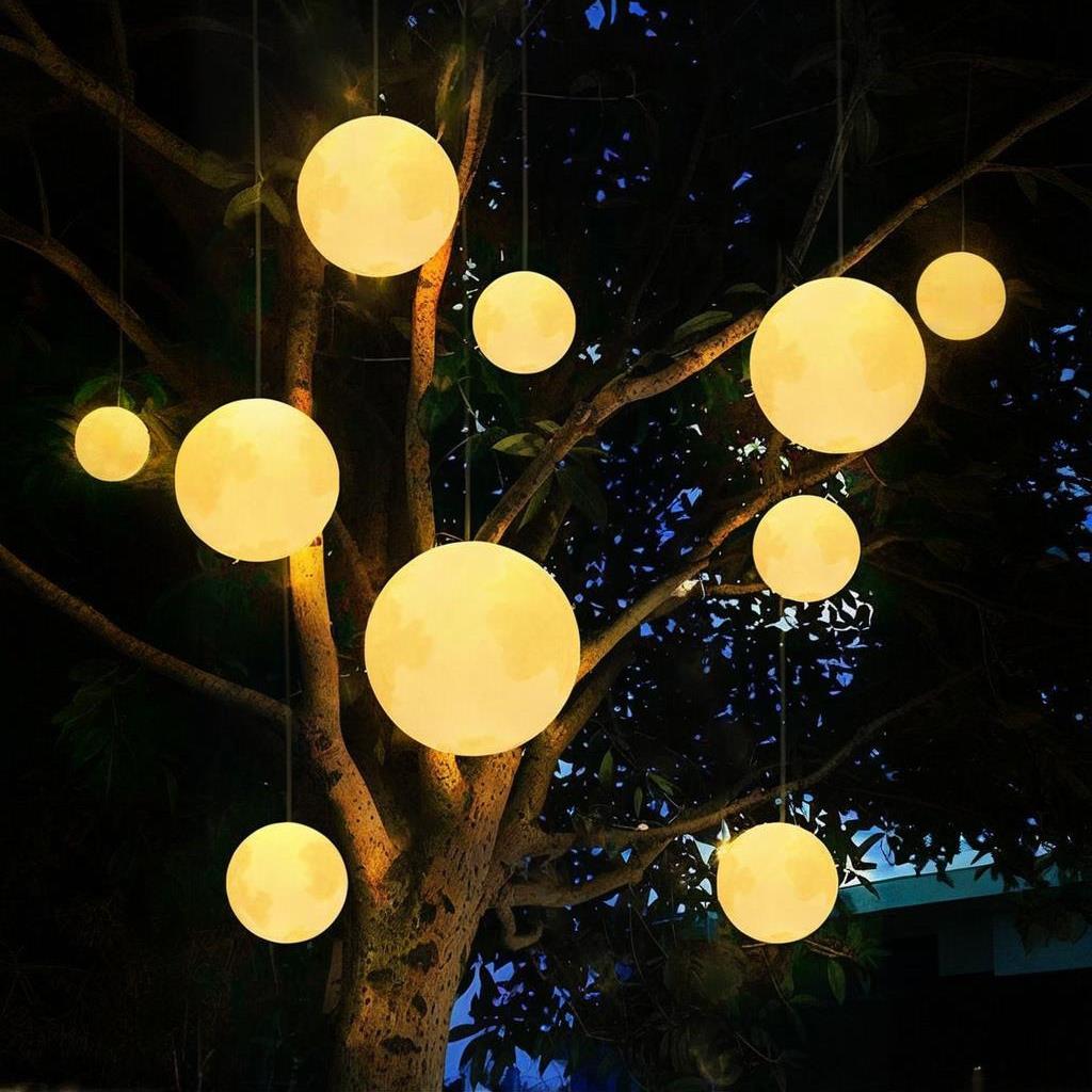 太阳能户外庭院大月球吊灯月亮发光圆球灯网红饭厅树木中秋气氛灯