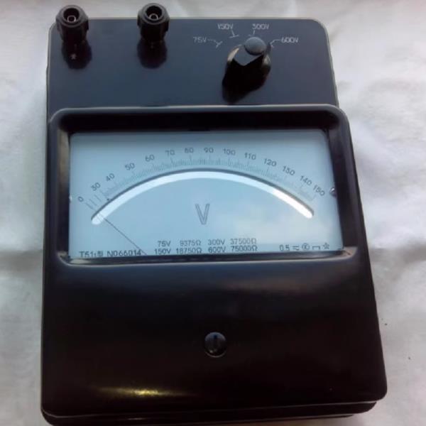 单相低功率因数瓦特表D26-W0.5级直流电表直流毫伏表电流表微安表