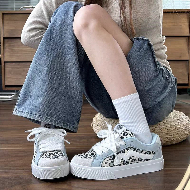 韩版豹纹情侣滑板鞋女2026春秋季潮流新款小众百搭学生时尚休闲鞋