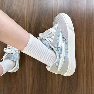 灰白闪电板鞋女美式ins小众设计情侣款百搭款运动鞋2026春季板鞋