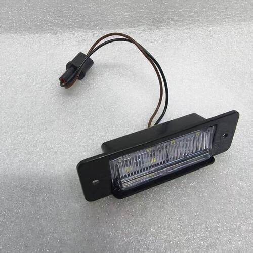 北京汽车BJ40 BJ40L BJ40PLUS后牌照灯b40b40l后牌照灯保险杆灯
