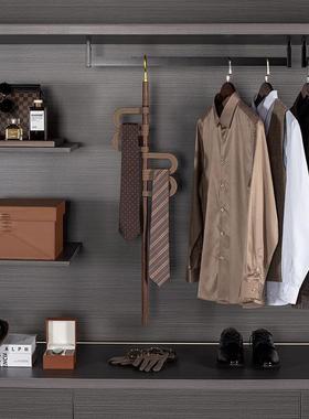 样板房衣帽间意式轻奢衣服皮鞋摆件咖色主题商务男士衣柜软装饰品